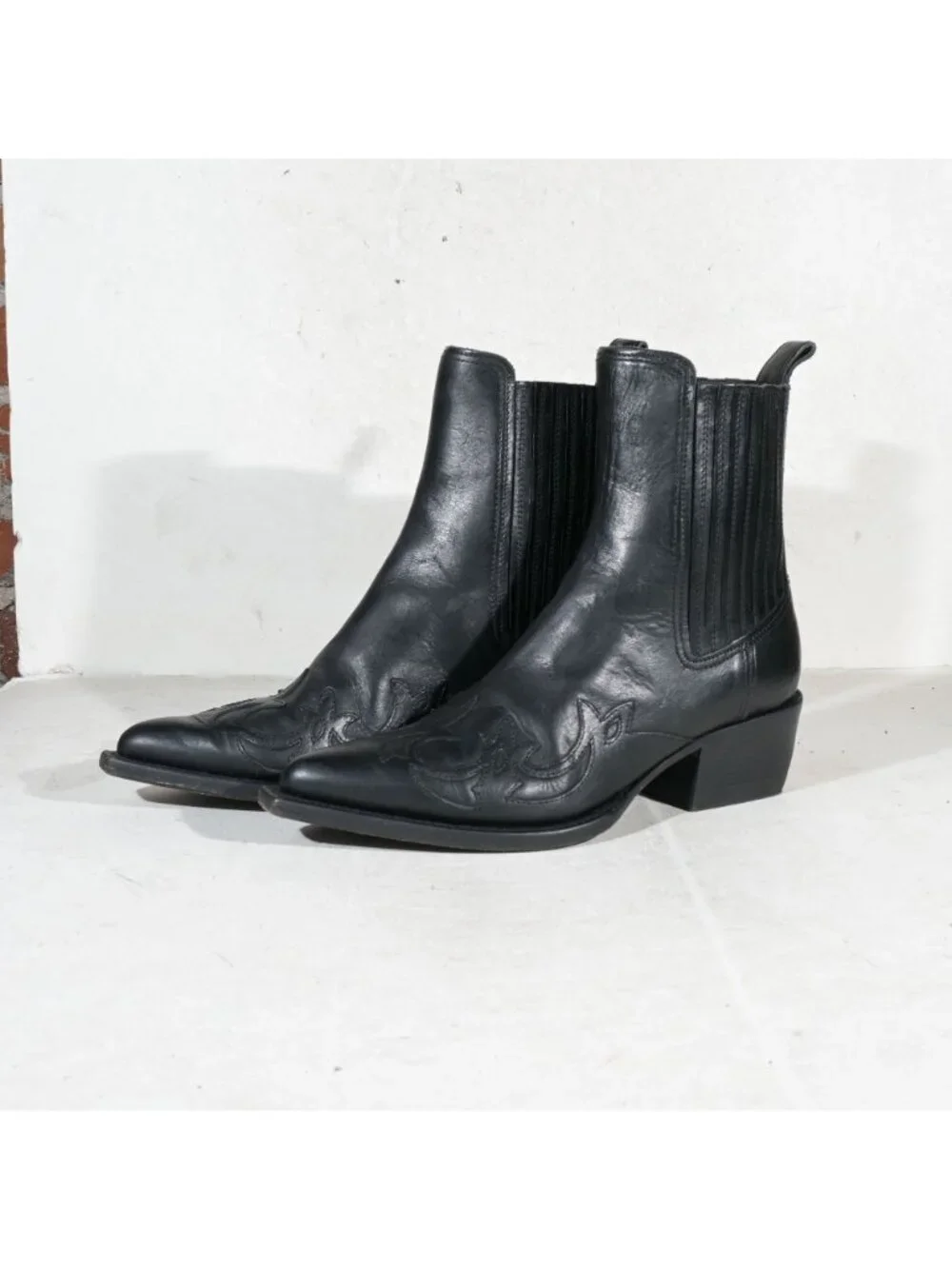 Golden Goose Black Leather Western Chelsea Ankle Boots Italy Womens 39 - Picture 2 of 9